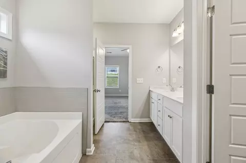 Entry Way - 722 Mitscher Dr, Spring Hill, TN 37174 photo 4 of 5