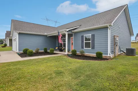 Exterior - 722 Mitscher Dr, Spring Hill, TN 37174 photo 2 of 7