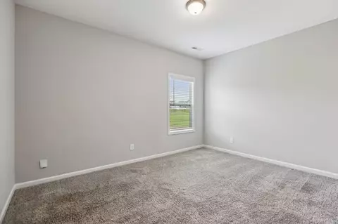 Bedroom - 722 Mitscher Dr, Spring Hill, TN 37174 photo 7 of 9