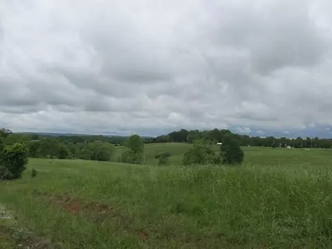 709 Blue Water Dr, Cookeville, TN 38506