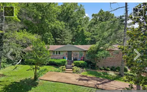 6555 Brownlee Dr, Nashville, TN 37205