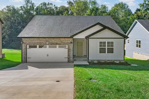 147 Irish Hills Dr, Clarksville, TN 37042