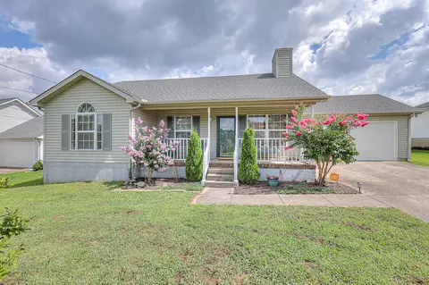 421 Randall Ln, La Vergne, TN 37086