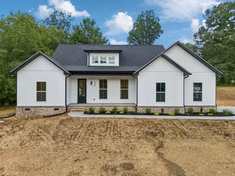 338 Woodland Creek Dr, Mcminnville, TN 37110
