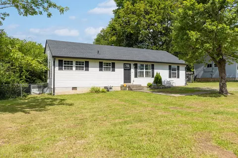 418 Woods Ave N, Lewisburg, TN 37091