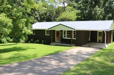 724 Thomas Ave, Cumberland City, TN 37050