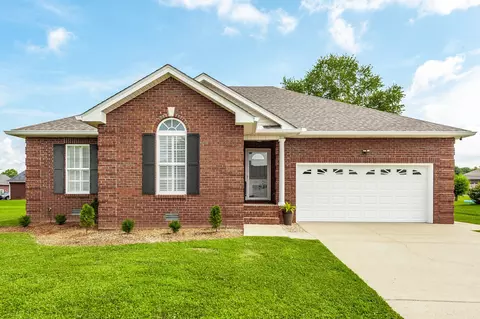 1088 Gray Bill Dr, Gallatin, TN 37066