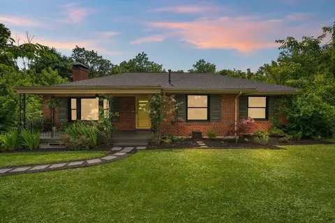 2707 Meadow Rose Dr, Nashville, TN 37206