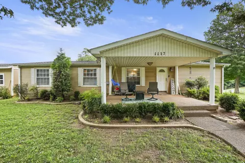 1117 N Stroudsville Rd, Adams, TN 37010