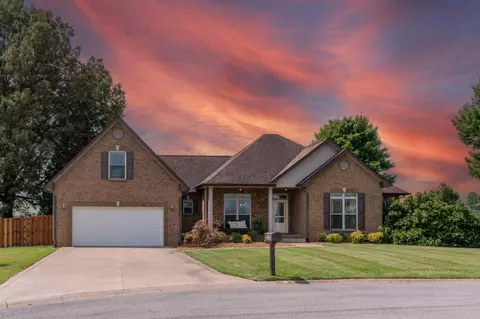 286 Bellshire Dr, Clarksville, TN 37043