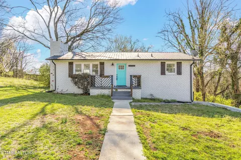 5112 Woodglen Dr, Knoxville, TN 37921