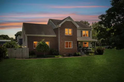 101 Spicer Ct, White House, TN 37188