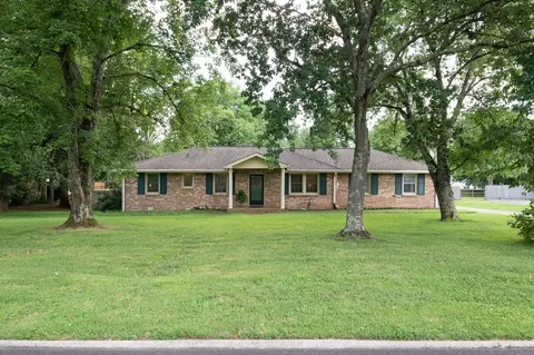 122 Eventide Dr, Hendersonville, TN 37075