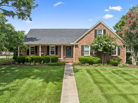 1802 Wiltshire Dr, Murfreesboro, TN 37129