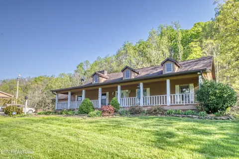 2226 Holt Town Rd, Newport, TN 37821
