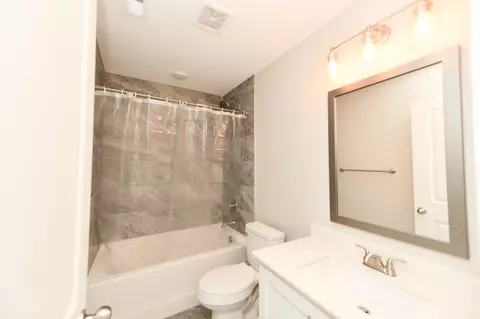 Bath - 210 Patrick Dr, Dover, TN 37058 photo 1 of 6