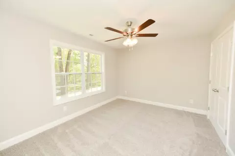 Bedroom - 210 Patrick Dr, Dover, TN 37058 photo 6 of 7