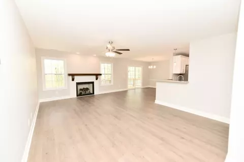 Living - 210 Patrick Dr, Dover, TN 37058 photo 4 of 6