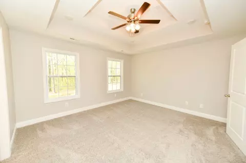 Bedroom - 210 Patrick Dr, Dover, TN 37058 photo 5 of 7