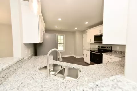 Kitchen - 210 Patrick Dr, Dover, TN 37058 photo 5 of 6
