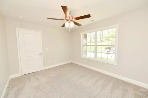 Bedroom - 210 Patrick Dr, Dover, TN 37058 photo 3 of 7