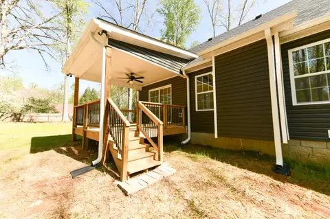 Exterior - 210 Patrick Dr, Dover, TN 37058 photo 8 of 11