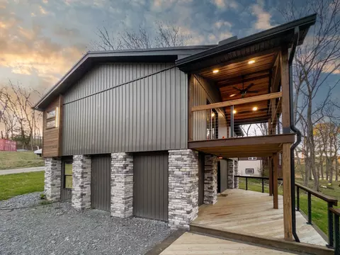385 Lago Vista Dr, Lebanon, TN 37087