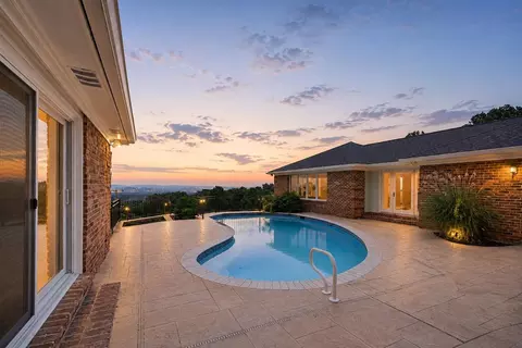 312 N Crest Rd, Chattanooga, TN 37404