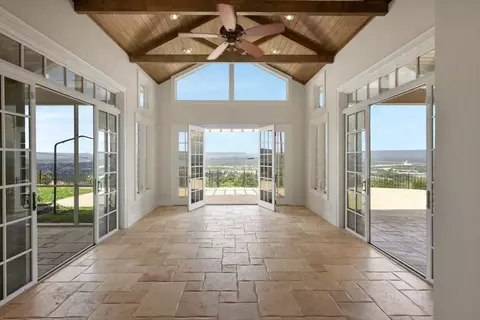 312 N Crest Rd, Chattanooga, TN 37404