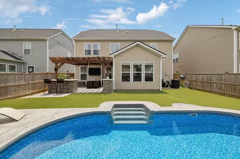 3244 Calendula Way, Murfreesboro, TN 37128