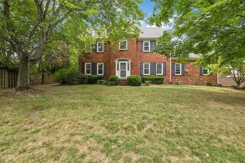 5820 Fireside Dr, Brentwood, TN 37027