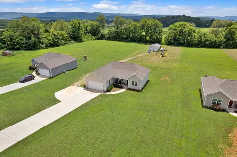 3232 Owl Hollow Rd, Belvidere, TN 37306