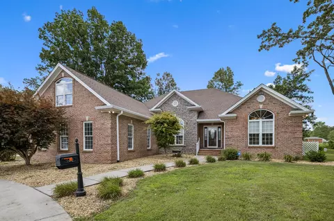 142 Heritage Cir, Manchester, TN 37355