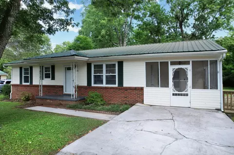 3106 Julian Dr NE, Cleveland, TN 37312