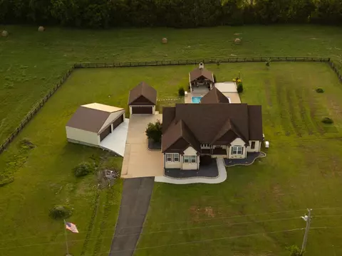388 Coble Rd, Shelbyville, TN 37160