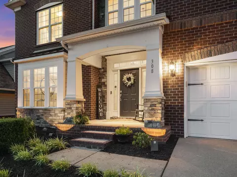 308 Valleyview Dr, Franklin, TN 37064