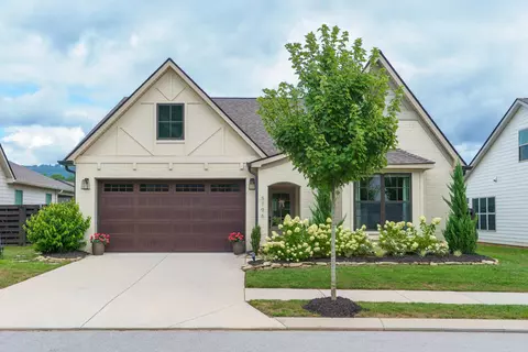 5796 Acadia Dr, Chattanooga, TN 37415