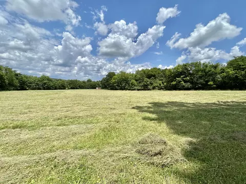 2 Hatchett Hollow Rd, Cornersville, TN 37047