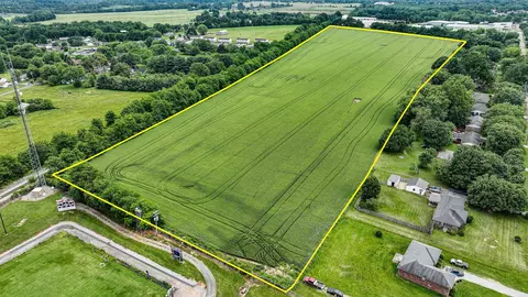 1 Riggs Ave, Portland, TN 37148