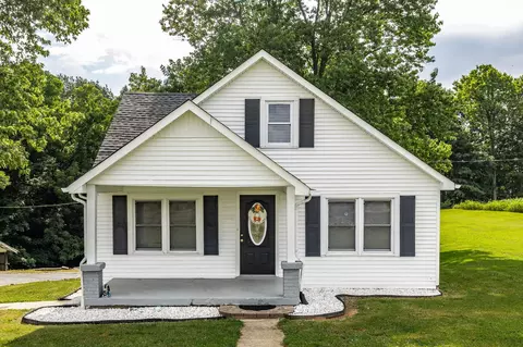 653 Drury Ridge Rd, Lafayette, TN 37083