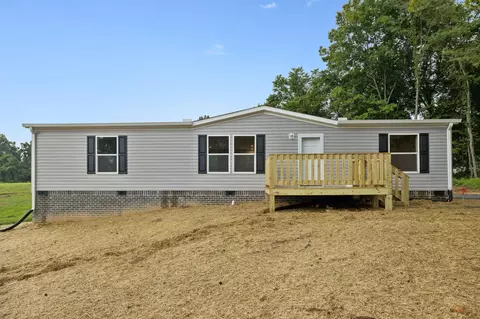 5176 White Springs Ln, Lafayette, TN 37083