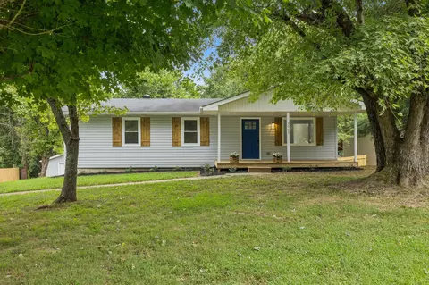 2009 Seven Mile Ferry Rd, Clarksville, TN 37040