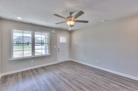 Living - 54 Legacy St, Decherd, TN 37324 photo 2 of 2