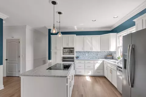 Kitchen - 2329 Irby Ln, Murfreesboro, TN 37127 photo 5 of 10