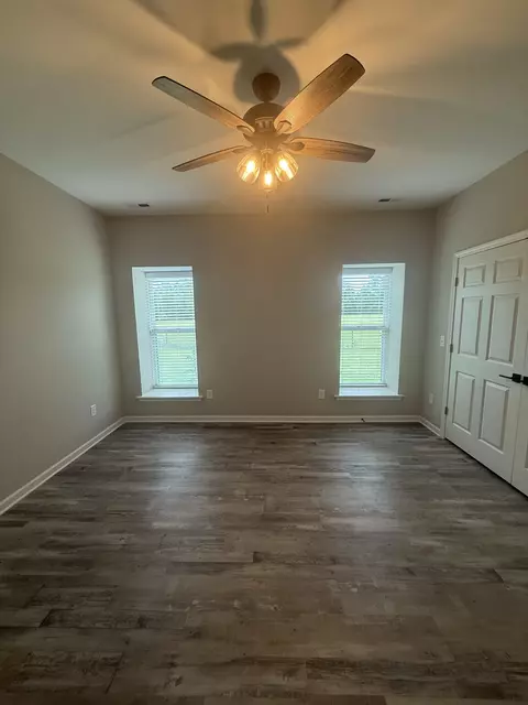 Bedroom - 2329 Irby Ln, Murfreesboro, TN 37127 photo 7 of 8