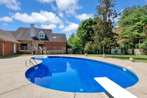 Exterior - 2329 Irby Ln, Murfreesboro, TN 37127 photo 12 of 21