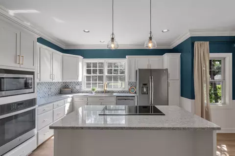 Kitchen - 2329 Irby Ln, Murfreesboro, TN 37127 photo 3 of 10