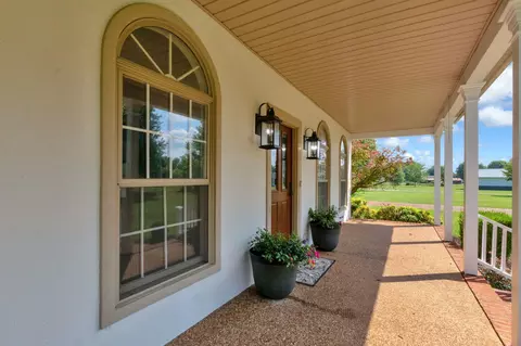 Exterior - 2329 Irby Ln, Murfreesboro, TN 37127 photo 8 of 21