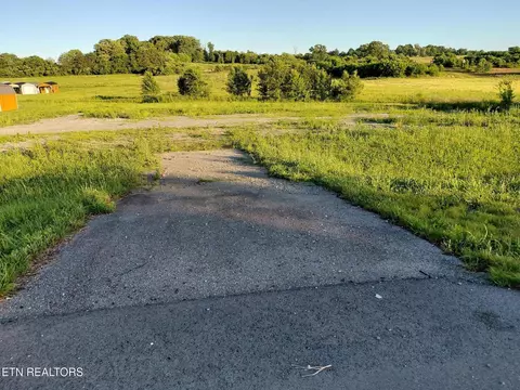 5038 Us Highway 411 S, Maryville, TN 37801