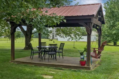 Exterior - 6683 E Benton Rd, Springfield, TN 37172 photo 13 of 18